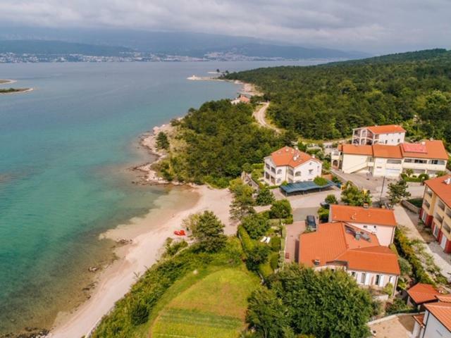 Villa Sarah Klimno Eksteriør bilde