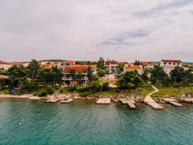 Villa Sarah Klimno Eksteriør bilde
